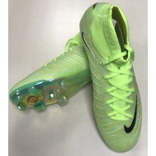 Бутси Nike Phantom Luna FN8408-801