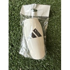 Щитки футбол Adidas  Tr + обрізи 13 см